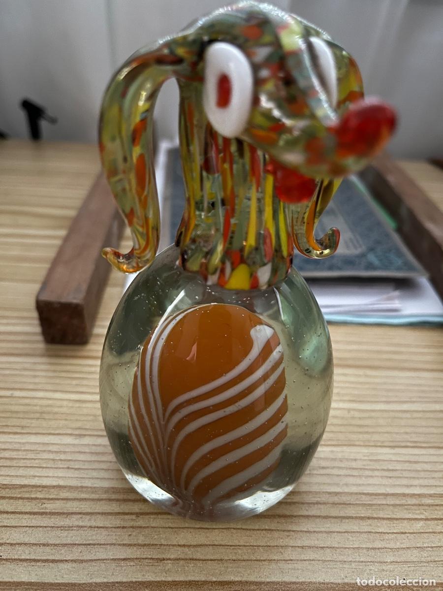 Antig&uuml;edades: P&ecirc;ro murano con 12,30 cm de alto