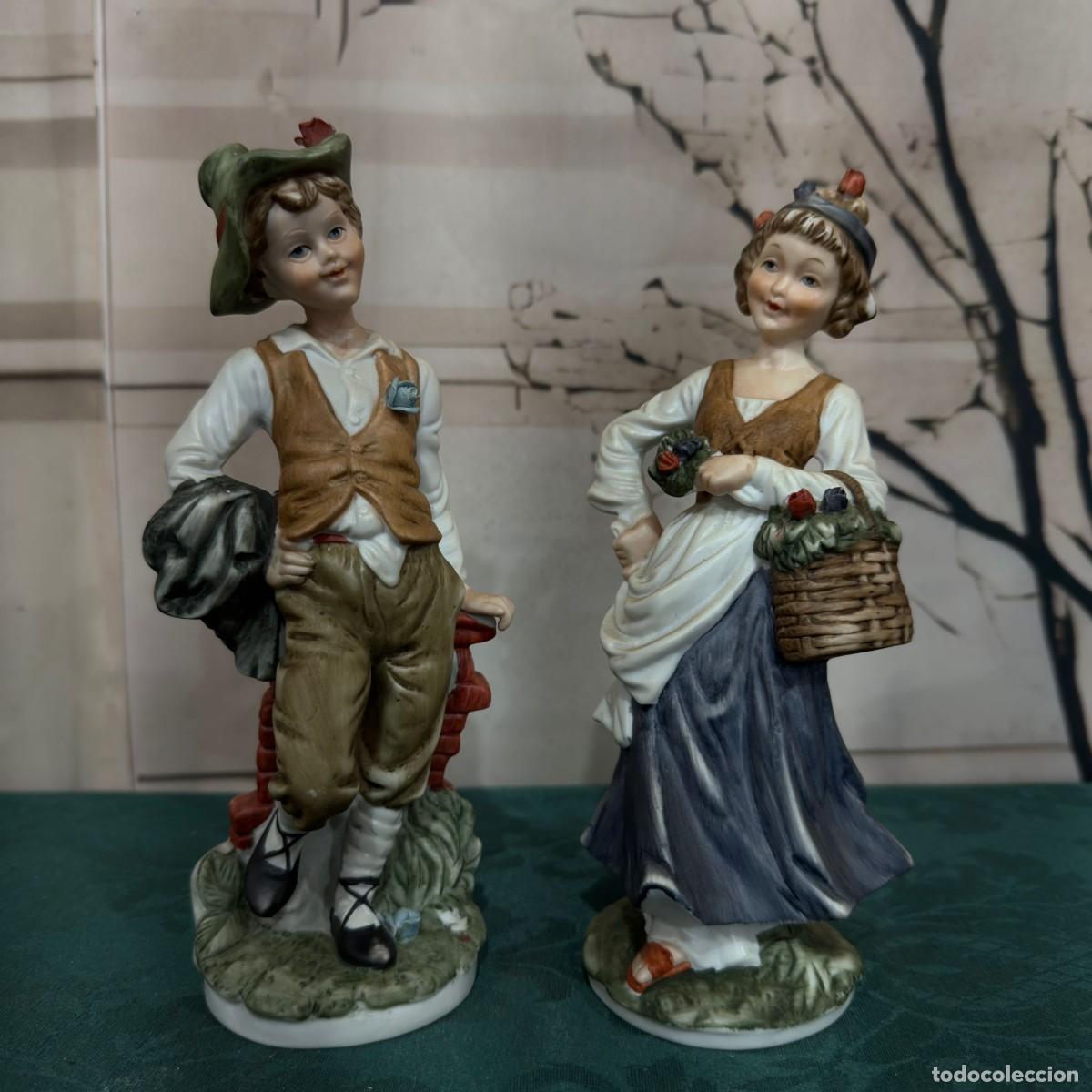 Antig&uuml;edades: Pareja de figuras vintage de porcelana italiana Capodimonte