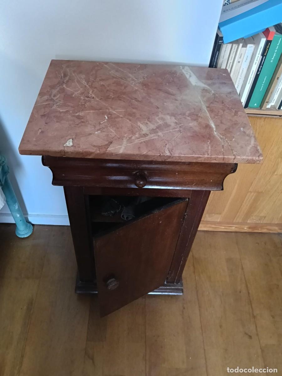 Antig&uuml;edades: Mesita de noche estilo Louis Philippe - Foto 3