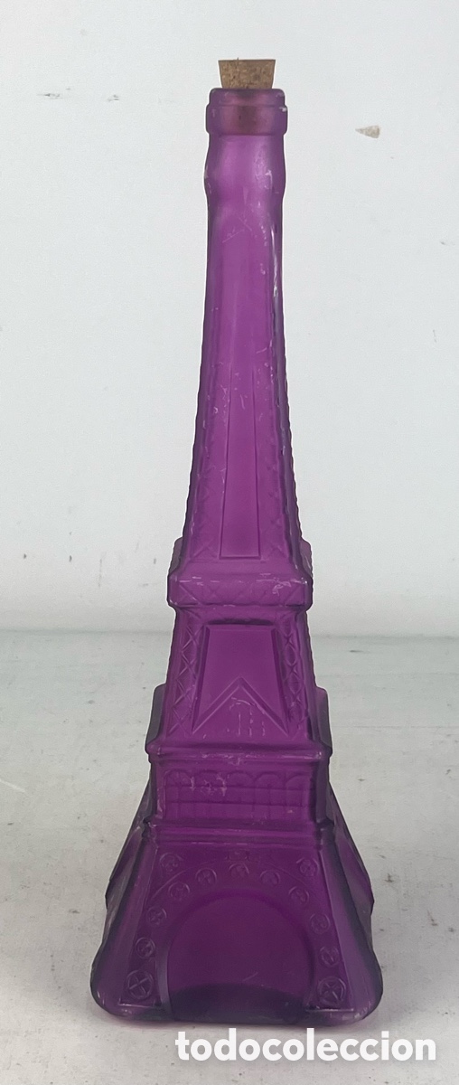 Antig&uuml;edades: BOTELLA, LICORERA DE CRISTAL VIOLETA - TORRE EIFFEL