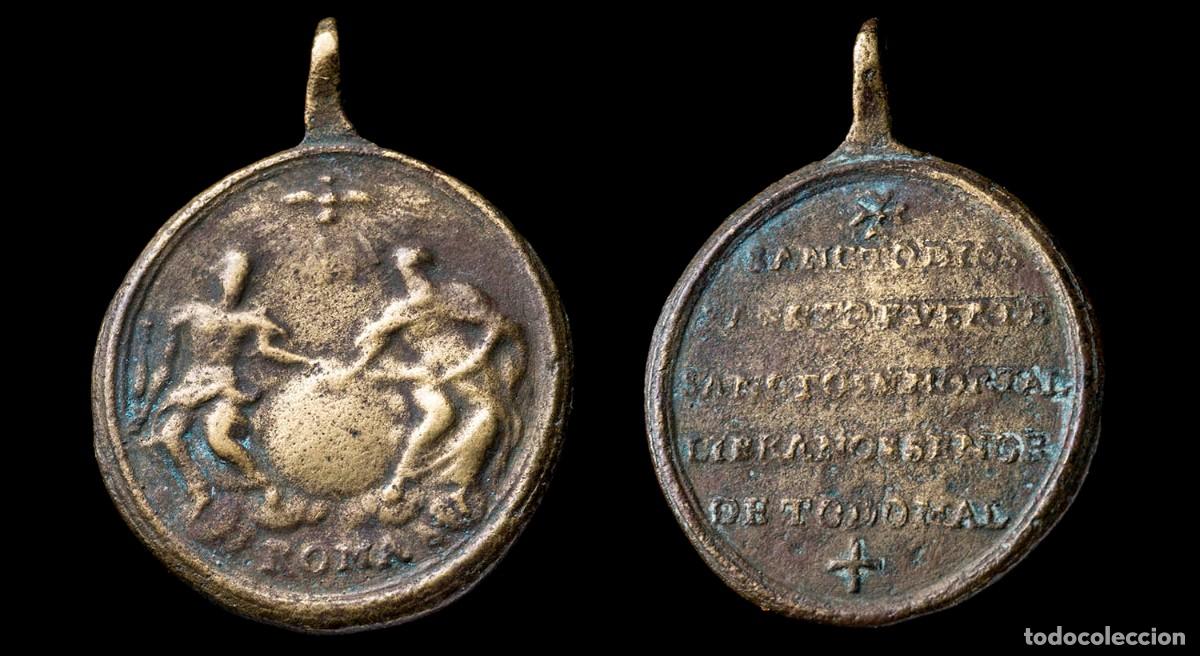 Antig&uuml;edades: Medal XVI-XVII centuries, The Most Holy Trinity / Trisagion Prayer - 38x27 mm