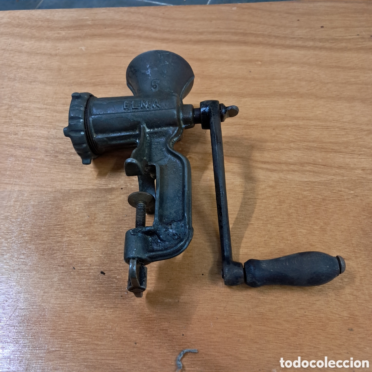 Antig&uuml;edades: Picadora de carne marca ELMA modelo 5 hierro forjado