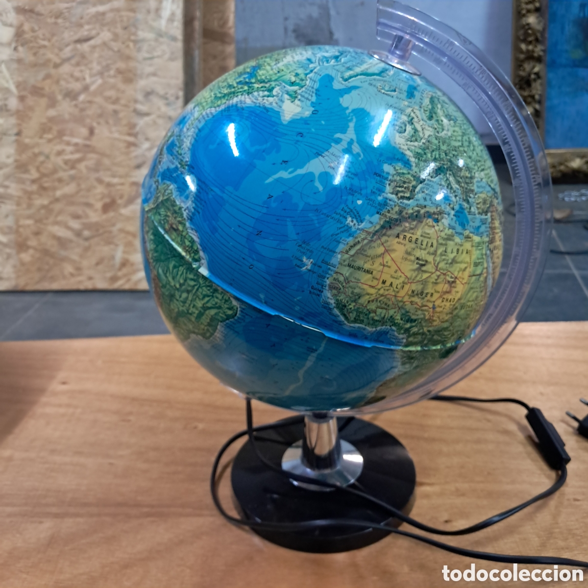 Antig&uuml;edades: Globo terr&aacute;queo con luz, 42 cm