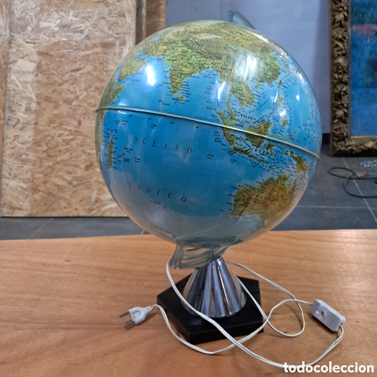 Antig&uuml;edades: Globo terr&aacute;queo con luz, 50 cm altura