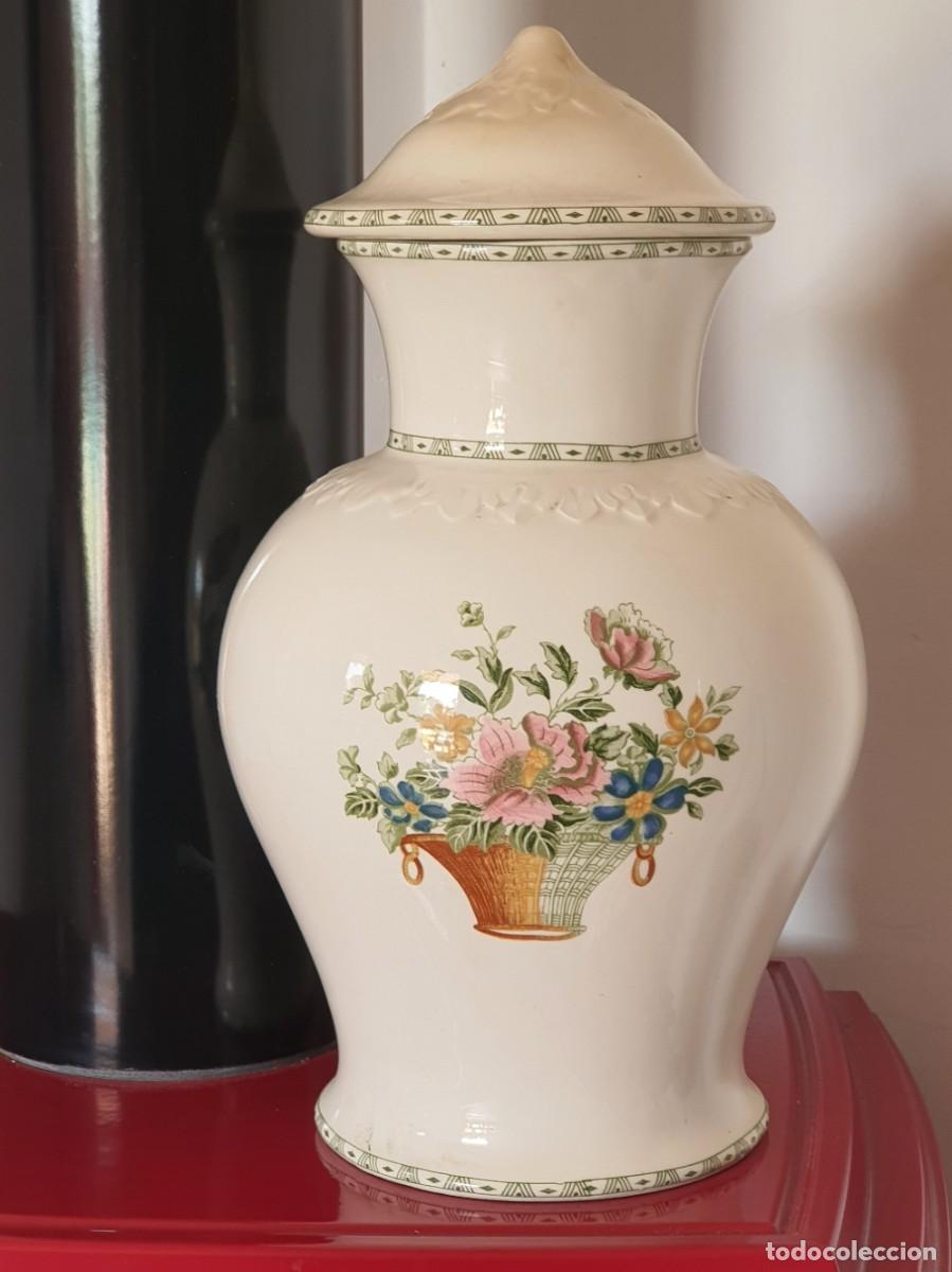 Antig&uuml;edades: T&iacute;tulo Jarr&oacute;n tibor con tapa La Cartuja de Sevilla Pickman Cesta de Flores 37 cm Impecable