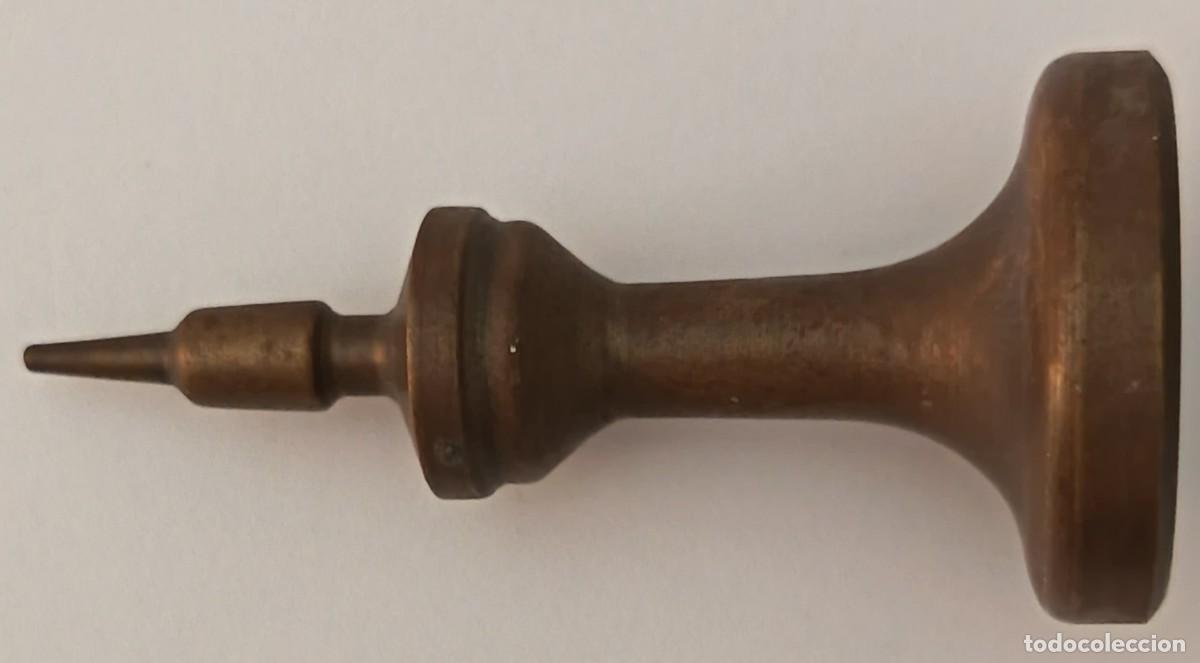 Antig&uuml;edades: Remate de bronce o cobre. Antiguo. - Foto 4