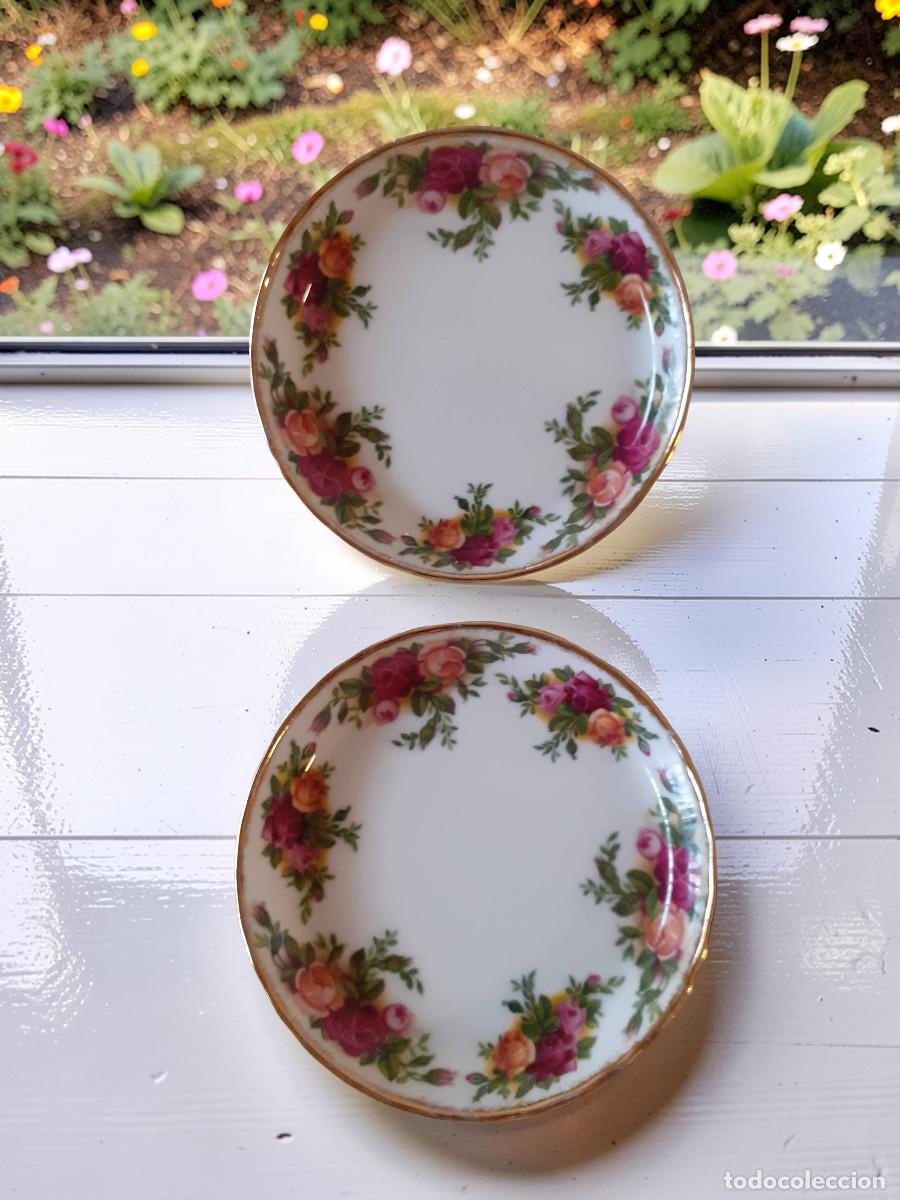 Antig&uuml;edades: 2 platos peque&ntilde;os 9 cm Royal Albert Old Country Roses