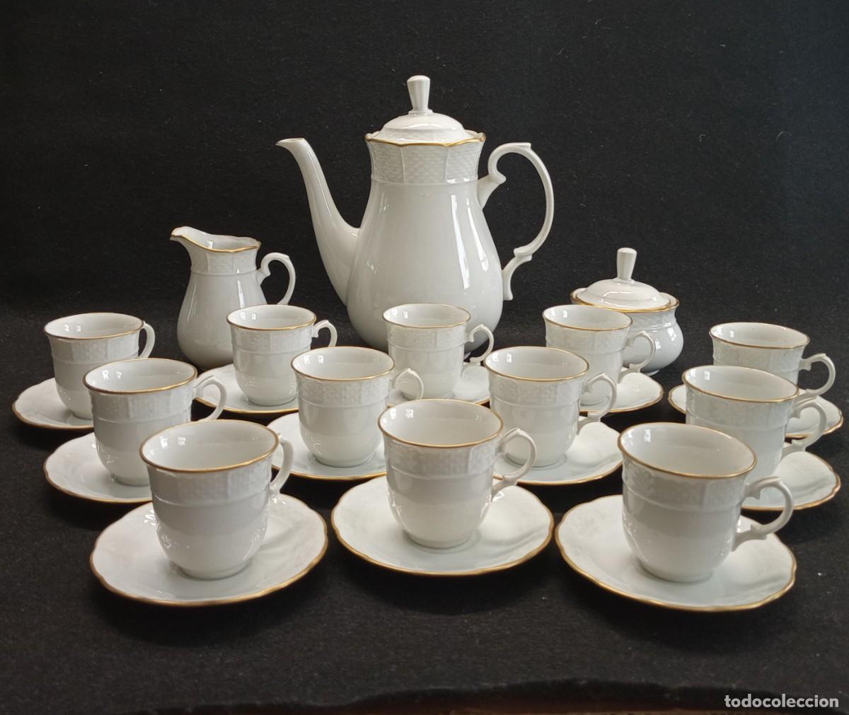 Antig&uuml;edades: Juego de caf&eacute;/t&eacute;. Porcelana Bohemia THUN. 27 piezas. A&ntilde;os 50.