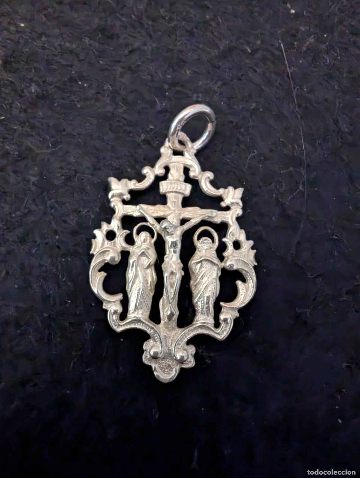 Antig&uuml;edades: CRUCIFIJO FILIGRANA TRADICIONAL ESPA&Ntilde;OL (STABAT MATER). CRISTO CRUCIFICADO CON LA VIRGEN Y SAN JUAN