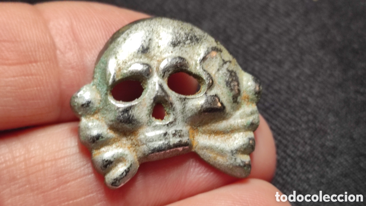 Antig&uuml;edades: Calavera para gorra waffen ss