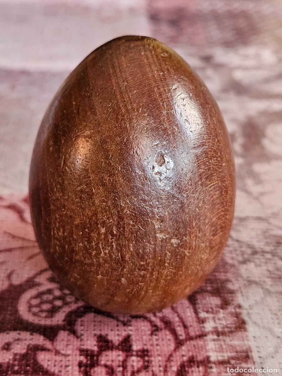 Antig&uuml;edades: Antiguo Huevo Original De Madera Para Zurcir, A&ntilde;os 40/50 Era De Mi Abuela.