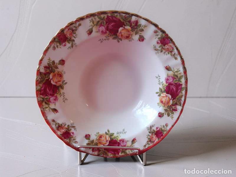 Antig&uuml;edades: Plato para sopa 20 cm Royal Albert Old Country