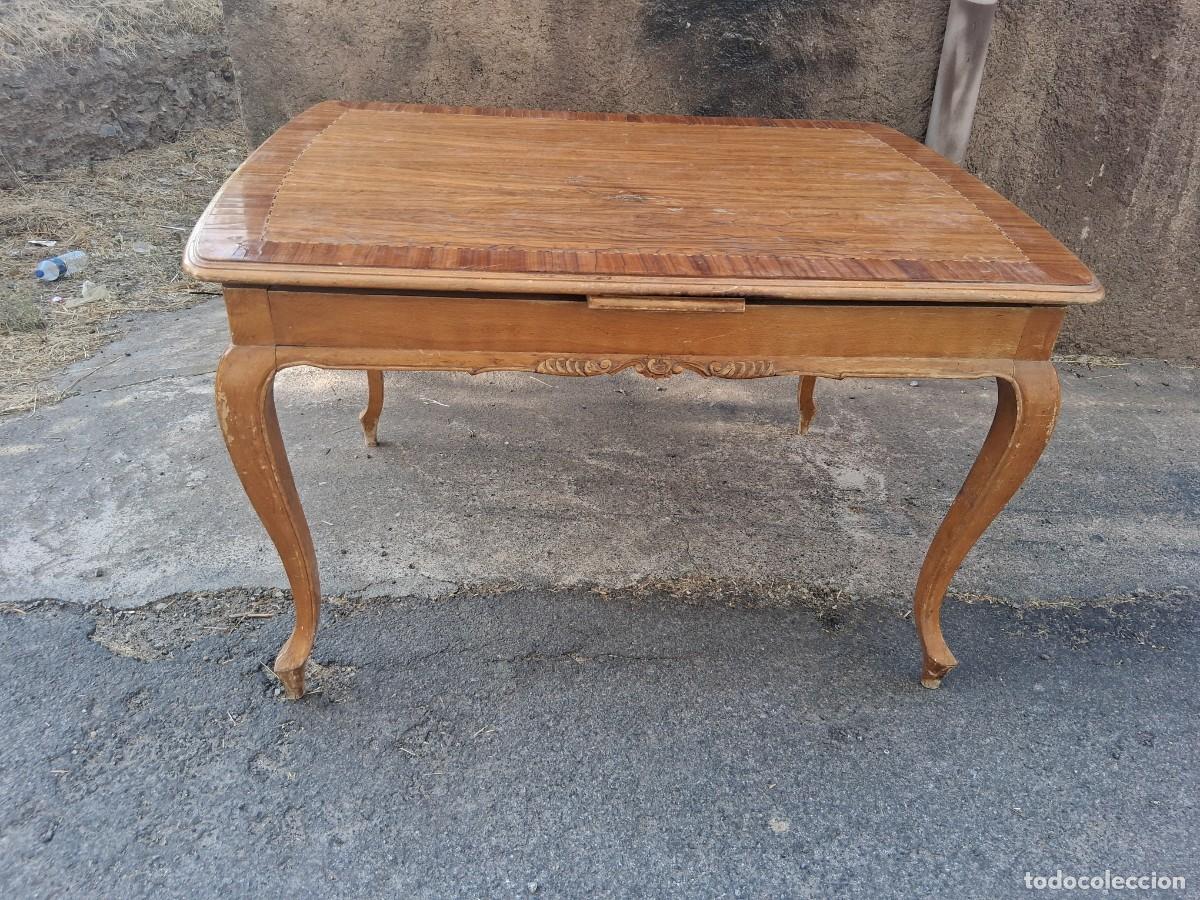Antig&uuml;edades: Mesa de comedor madera en marqueter&iacute;a patas cabriol&eacute; antigua de estilo provenzal Luis XV