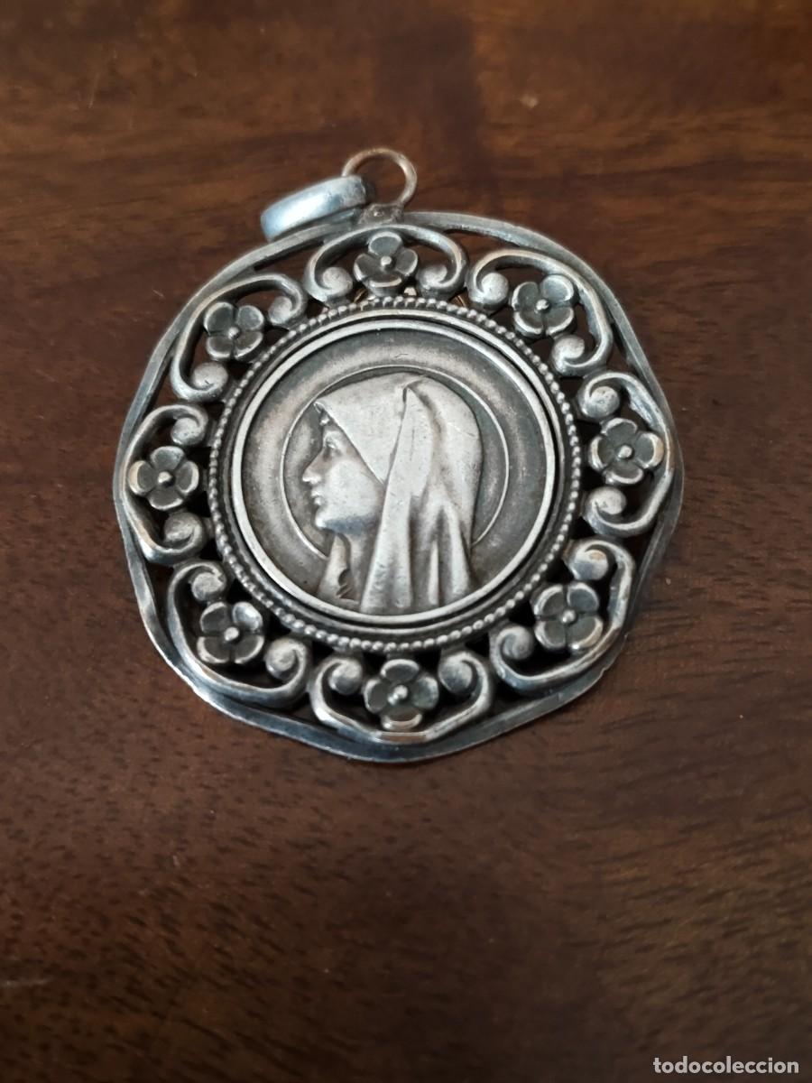 Antig&uuml;edades: Medalla Centenario Apariciones de Lourdes. 1858-1958.