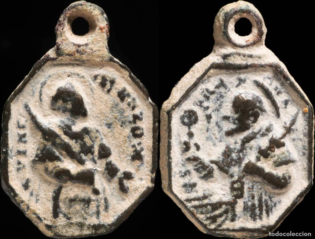 Antig&uuml;edades: Religious medal XVI-XVII centuries, San Ramon / San Vicente Martir - 22x15 mm.