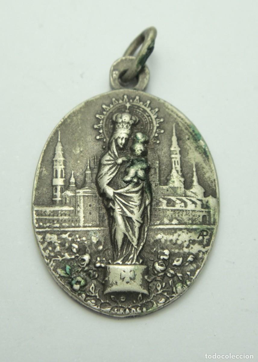Antig&uuml;edades: Medalla Virgen de Lourdes y Sagrado Coraz&oacute;n de Jes&uacute;s &middot; Plata &middot; ca. 1900&ndash;1930