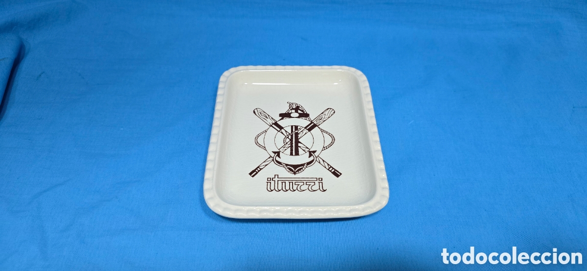 Antig&uuml;edades: PEQUE&Ntilde;O PLATO , BANDEJA LA CARTUJA PICKMAN SEVILLA CON ESCUDO ITURRI