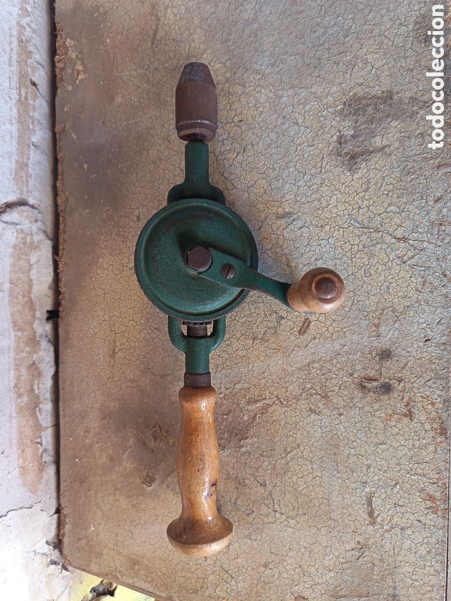 Antig&uuml;edades: Taladro antiguo de manivela