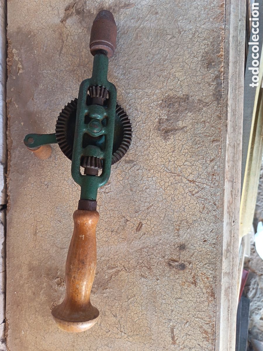 Antig&uuml;edades: Taladro antiguo de manivela - Foto 2