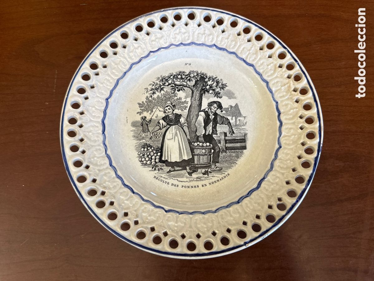 Antig&uuml;edades: PLATO DE PORCELANA O CER&Aacute;MICA FRANCESA SIGLO XIX - CREIL ET MONTEREAU N&deg; 11 RECOLTE DES POMMES &hellip;