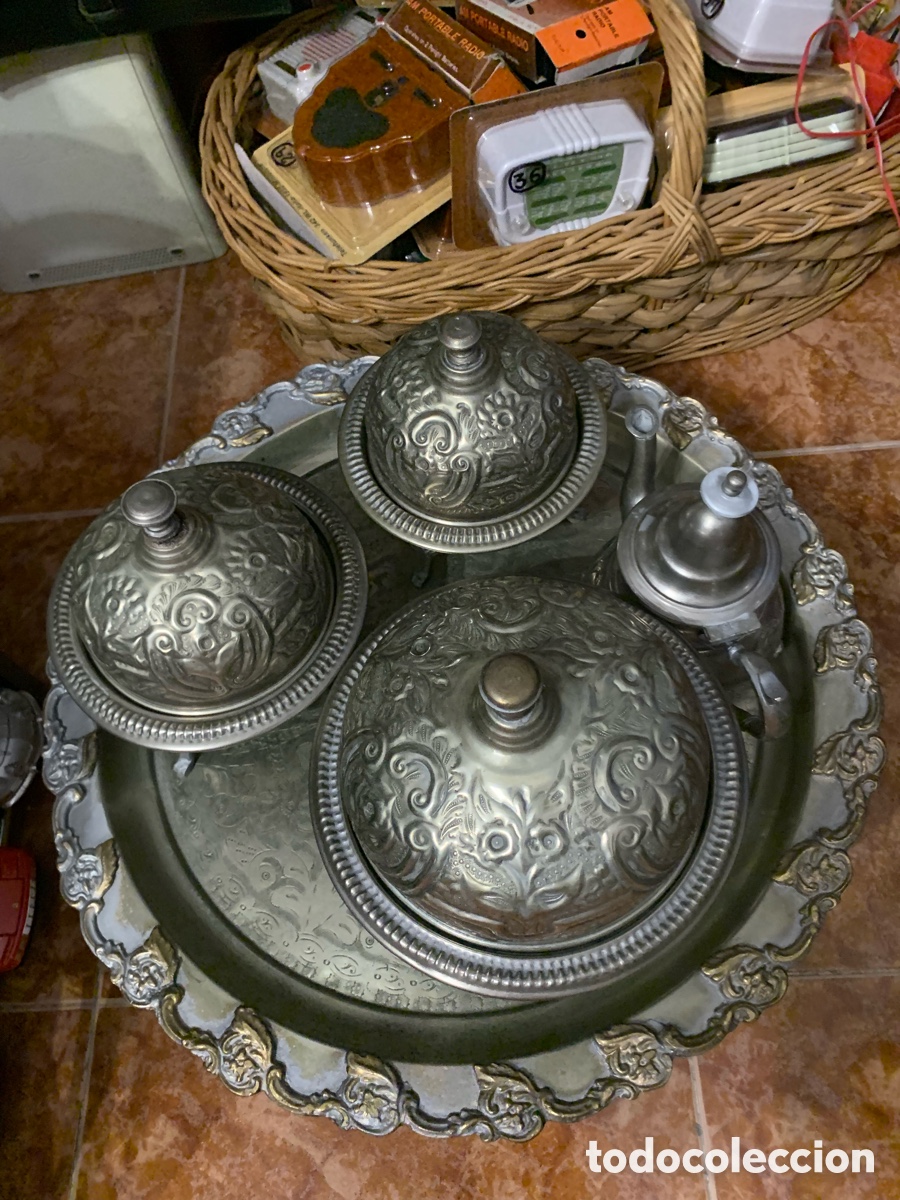 Antig&uuml;edades: juego de cafe y te plateado de origen arabe