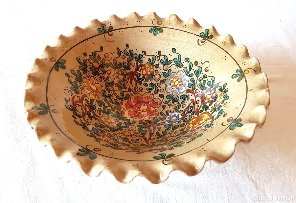 Oggetti Antichi: Centro de mesa de cer&aacute;mica vintage de Gubbio con bordes redondeados, decorado a mano