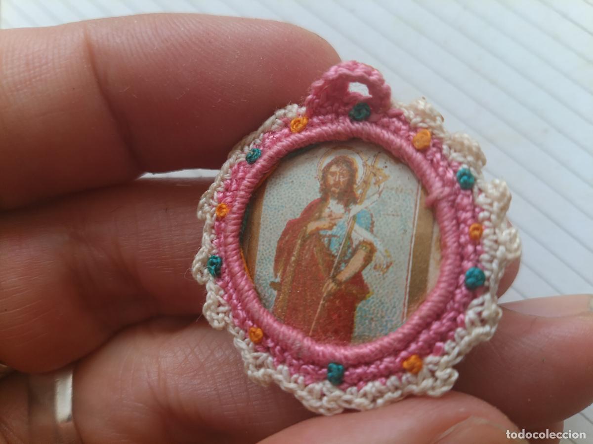 Antig&uuml;edades: Imagen antigua en tela bordada