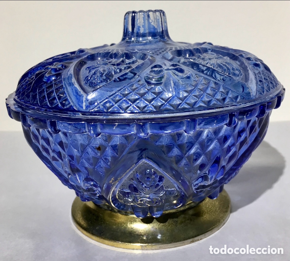 Antig&uuml;edades: Bombonera. Cristal azul y lat&oacute;n. Mid-Century.