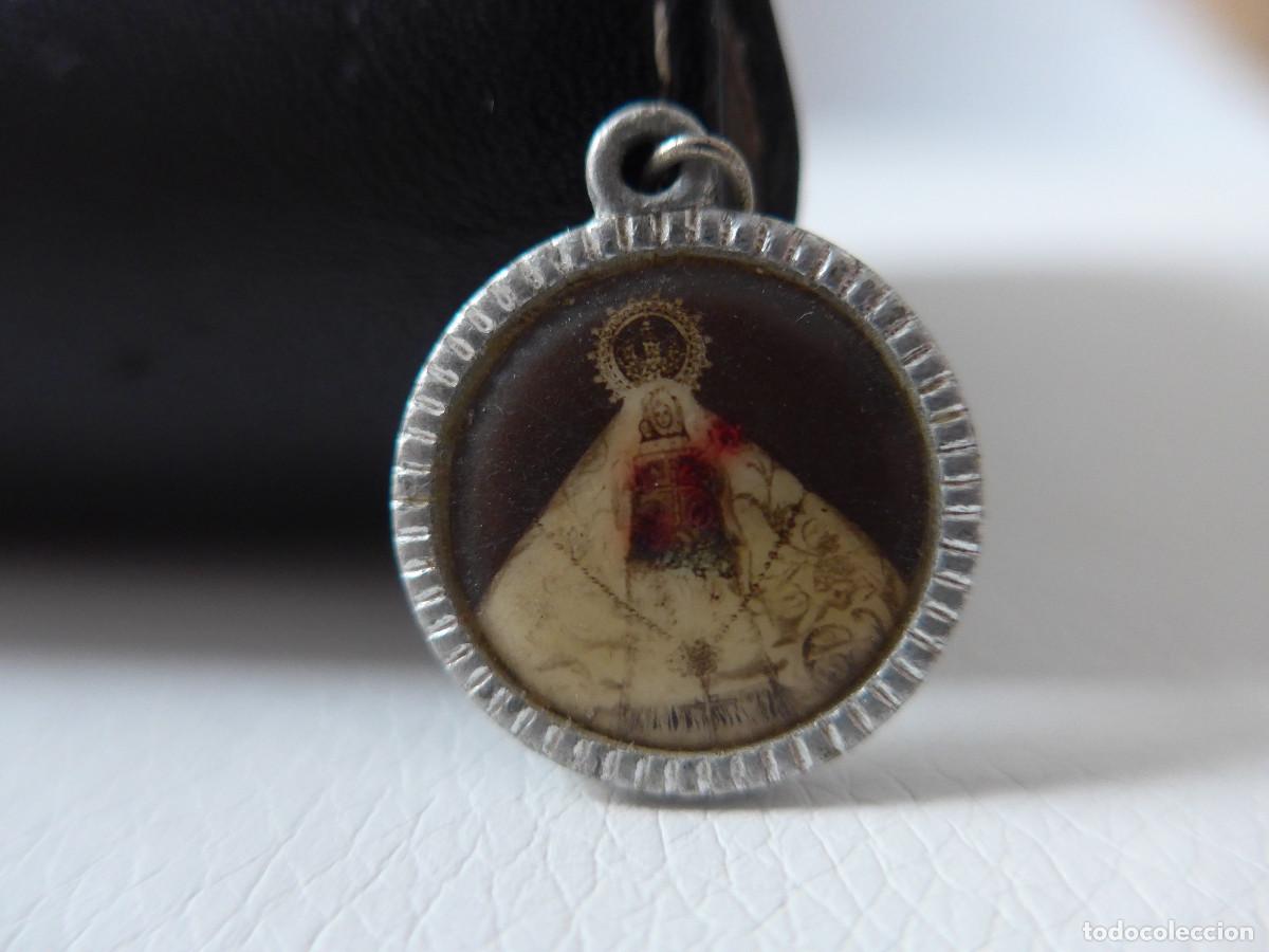 Antig&uuml;edades: MEDALLA DE NUESTRA SE&Ntilde;ORA DE LOS REMEDIOS CARTAMA