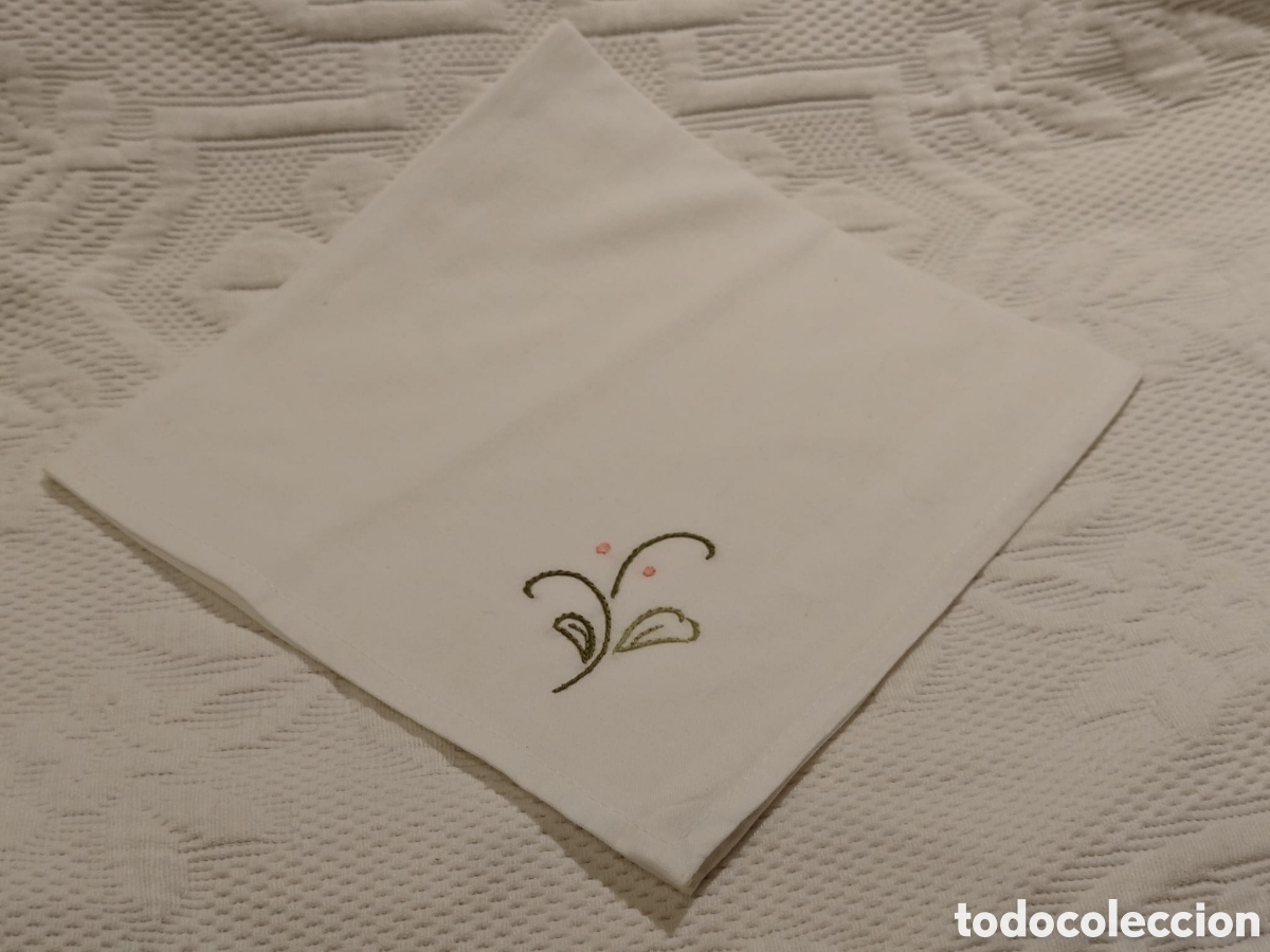 Antig&uuml;edades: 8 servilletas bordadas - Foto 4