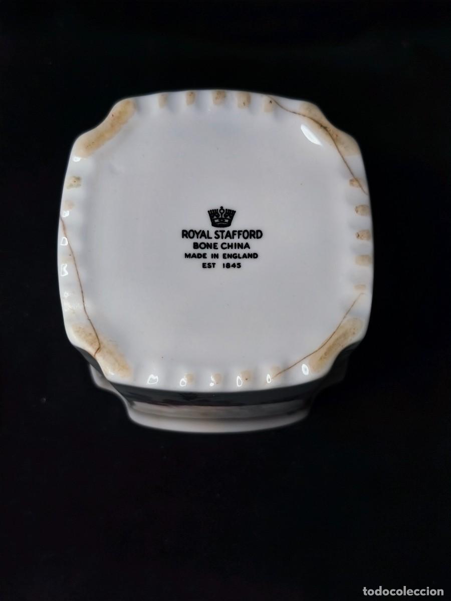 Antig&uuml;edades: bote de porcelana poligonal - Foto 6