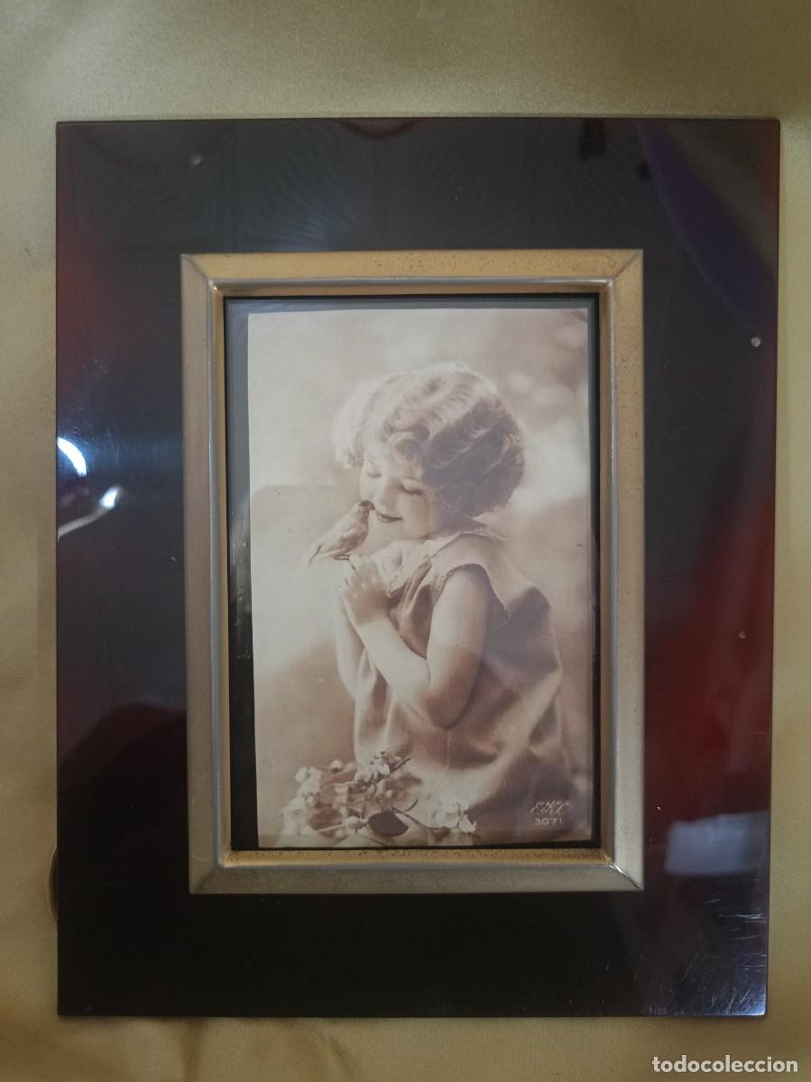 Antig&uuml;edades: portafotos CAREY antiguo con fotograf&iacute;a