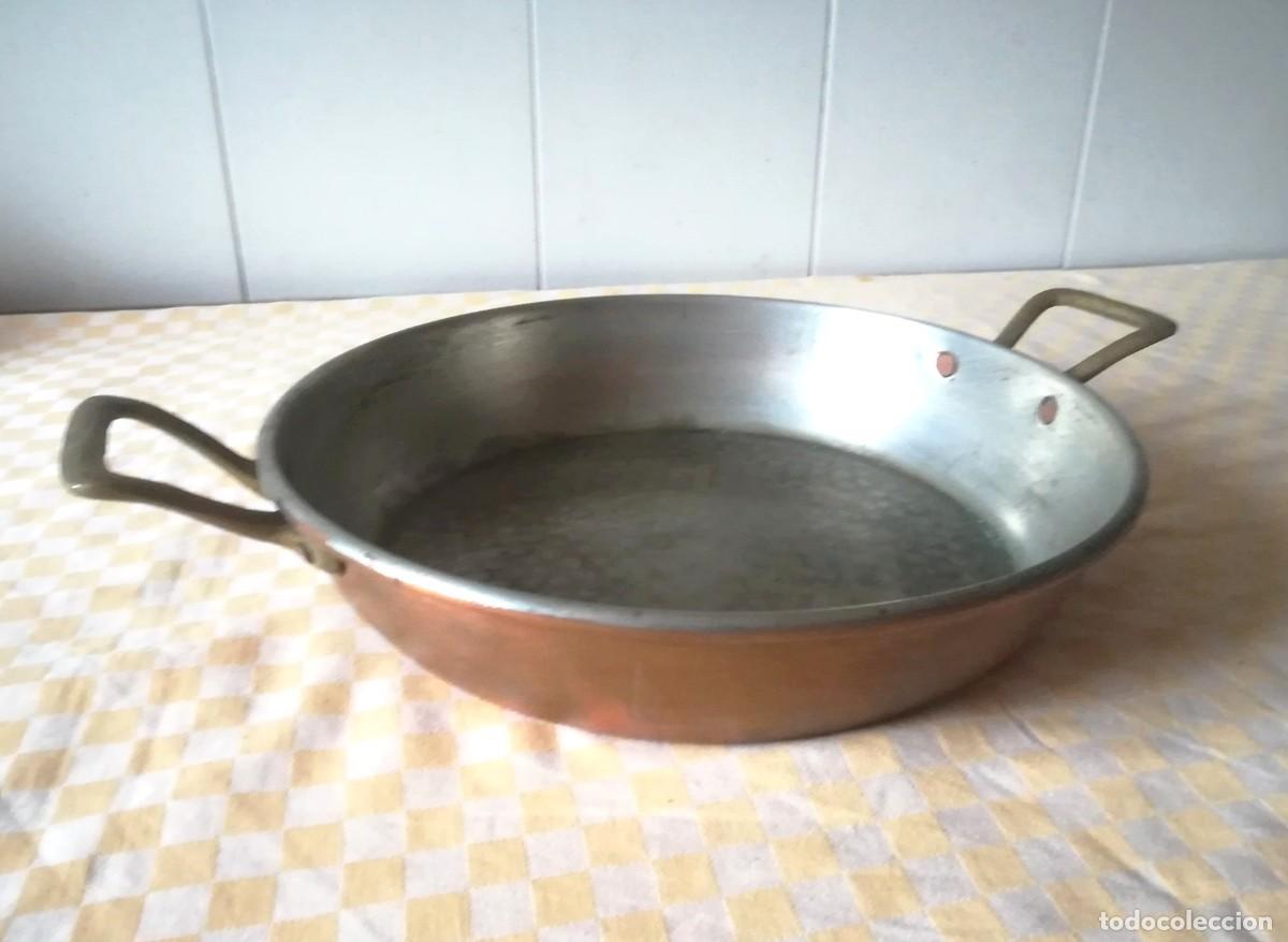 Antiquit&eacute;s: Cacerola baja y pesada de estilo vintage, de cobre esta&ntilde;ado con dos asas