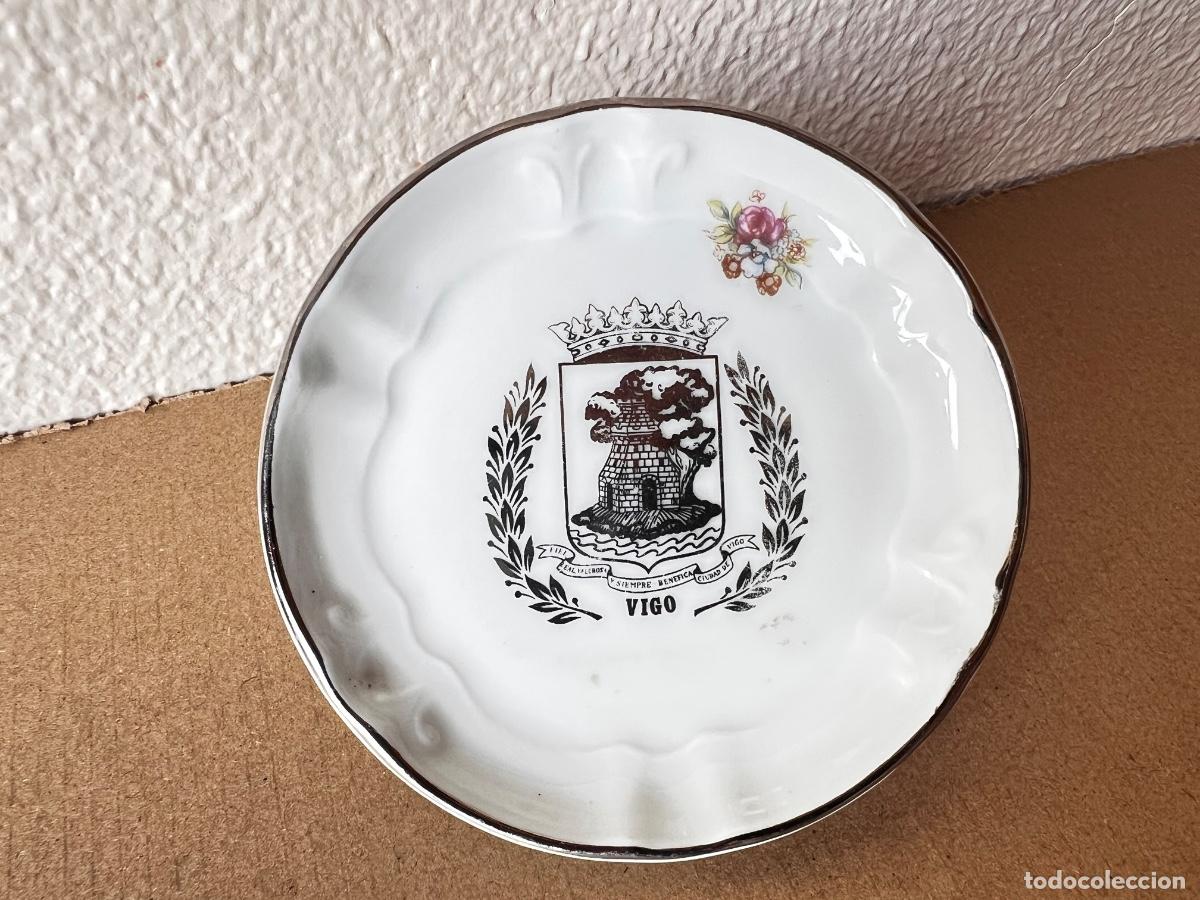 Antig&uuml;edades: Dos platitos 14 y 10 cm - Foto 4