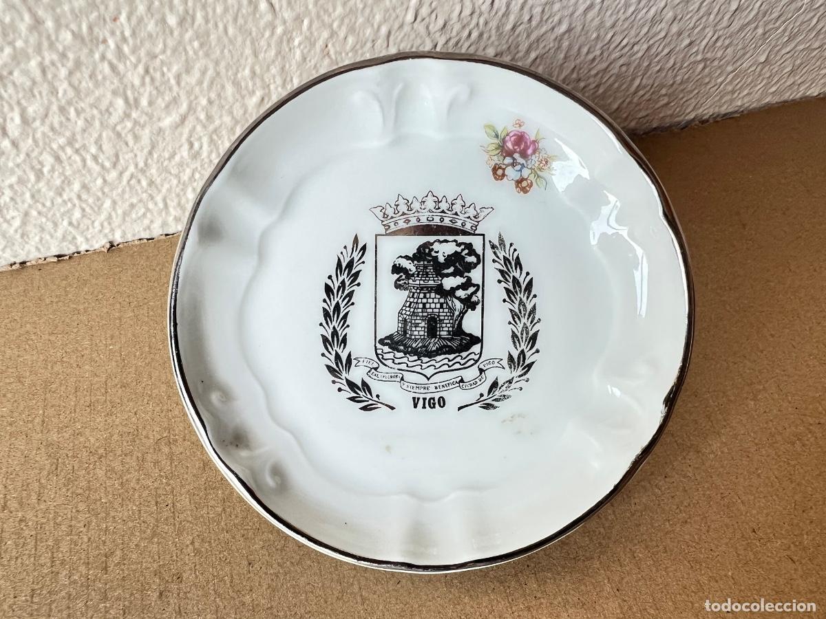 Antig&uuml;edades: Dos platitos 14 y 10 cm - Foto 10