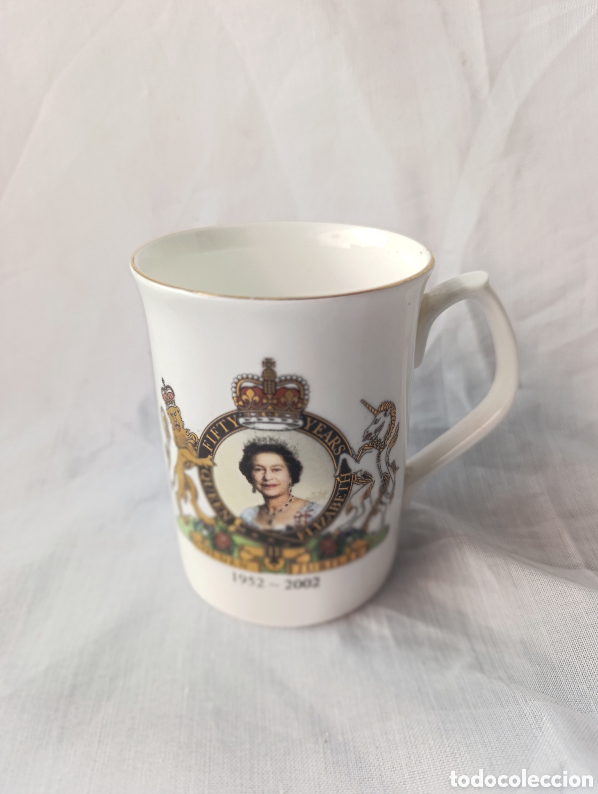 Antig&uuml;edades: Taza Conmemorativa Jubileo de Oro Reina Isabel II (1952-2002) - Peter Stanier Fine China