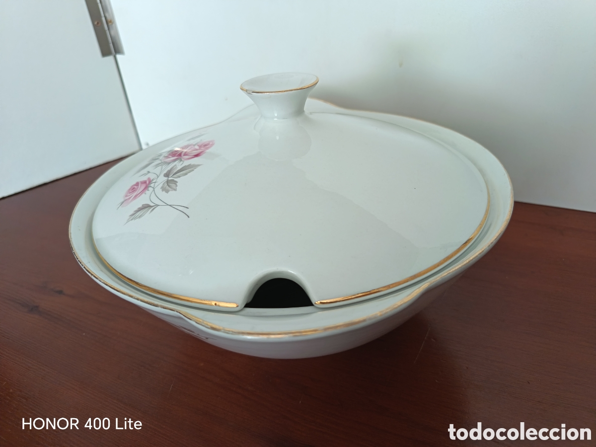 Antig&uuml;edades: Sopera con tapa de porcelana - Foto 3