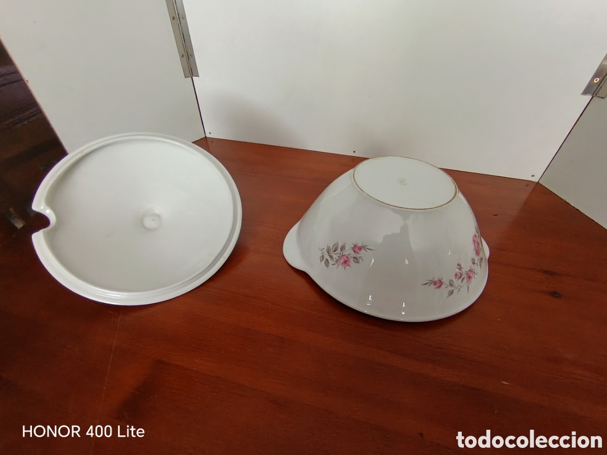 Antig&uuml;edades: Sopera con tapa de porcelana - Foto 10