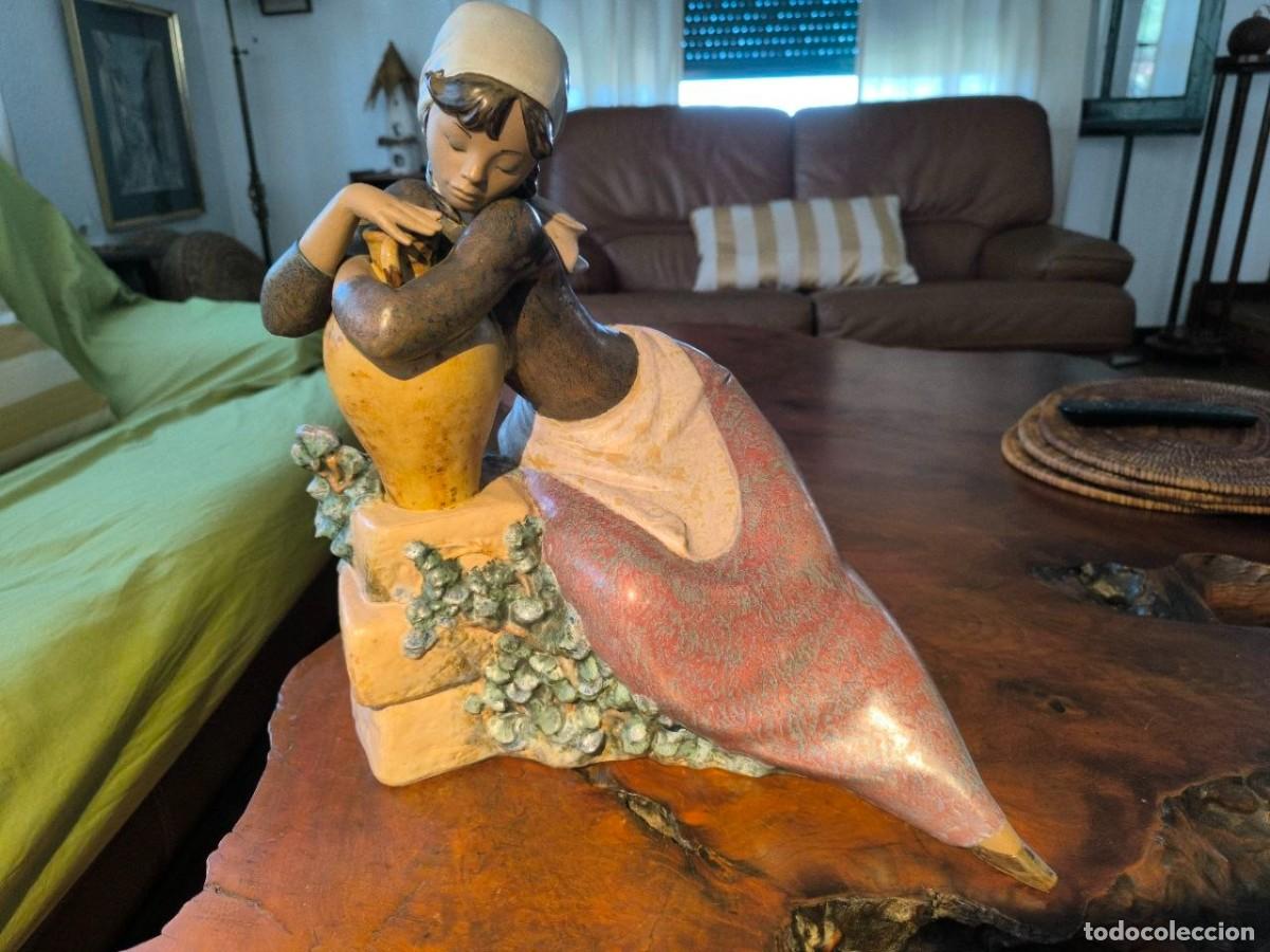 Antig&uuml;edades: FIGURA DE LLADRO CANTARERA CANSADA, 39X39 CM IMPECABLE
