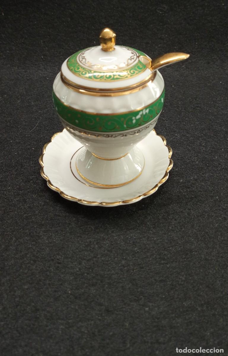 Antig&uuml;edades: Recipiente para bicarbonato, de porcelana. A&ntilde;os 40.