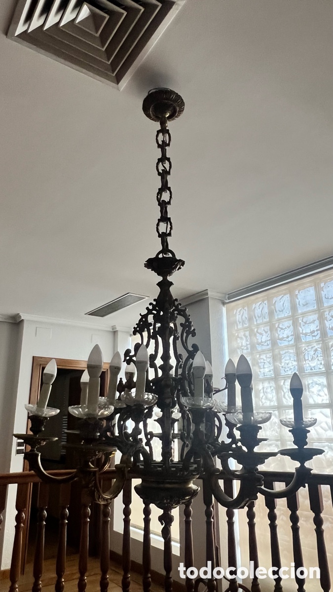 Antig&uuml;edades: L&aacute;mpara antigua grande de bronce