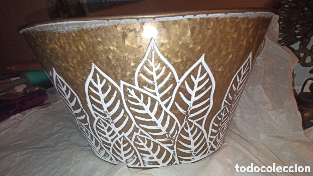 Antiguidades: Gran Caldero / Cubo Antiguo de [Bronce / Lat&oacute;n] &ndash; 36 cm Di&aacute;metro &ndash; Decoraci&oacute;n R&uacute;stica