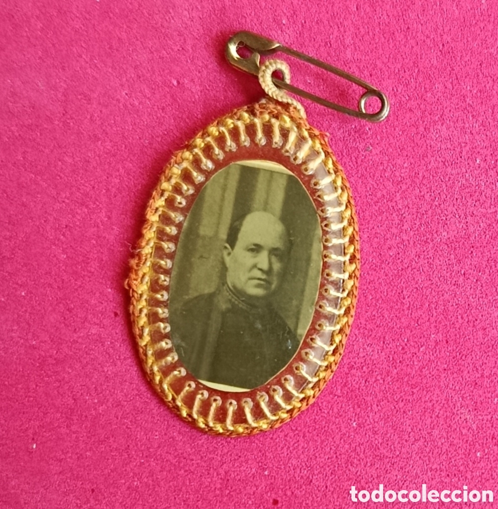 Antig&uuml;edades: ANTIGUA RELIQUIA RELICARIO PADRE FUNDADOR