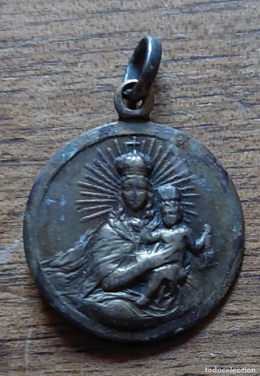 Antig&uuml;edades: Antigua medalla plata Virgen Del Rosario y Sagrado coraz&oacute;n