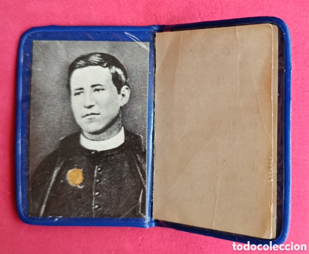 Antig&uuml;edades: PEQUE&Ntilde;A CARTERITA CON ESTAMPA DE SIERVO DE DIOS ENRIQUE DE OSS&Oacute; ( CON RELIQUIA ) ORACION RELICARIO