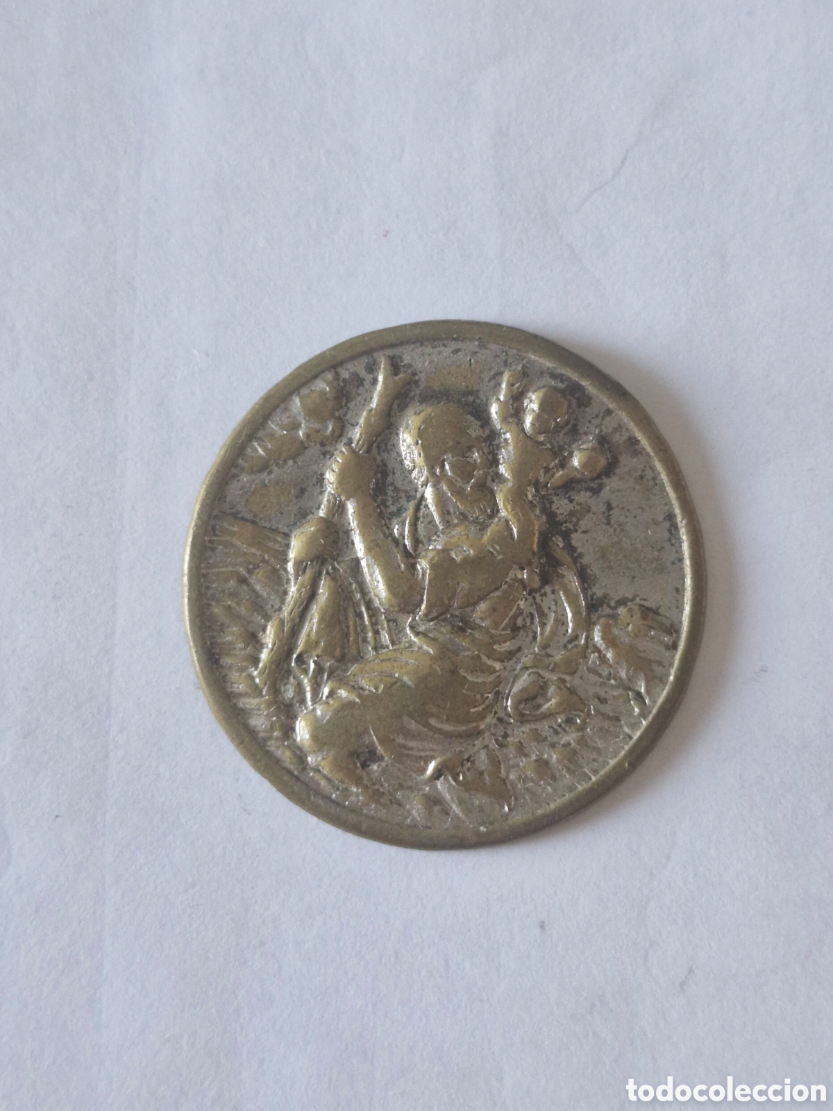 Antig&uuml;edades: Ancha medalla antigua de San Crist&oacute;bal - Metal / Lat&oacute;n vintage