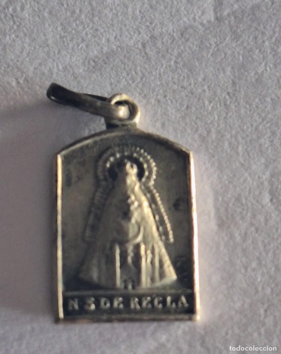 Antig&uuml;edades: Medalla metalica de la Ntra. Sra. Regla de Chipiona