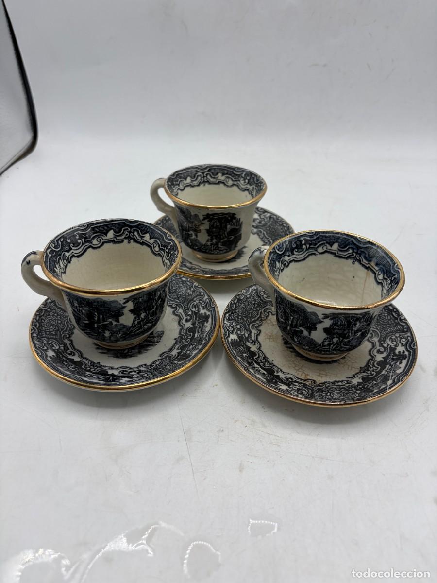 Antig&uuml;edades: 3 ANTIGUAS TAZAS DE CAF&Eacute; CON PLATO PICKMAN LA CARTUJA DE SEVILLA