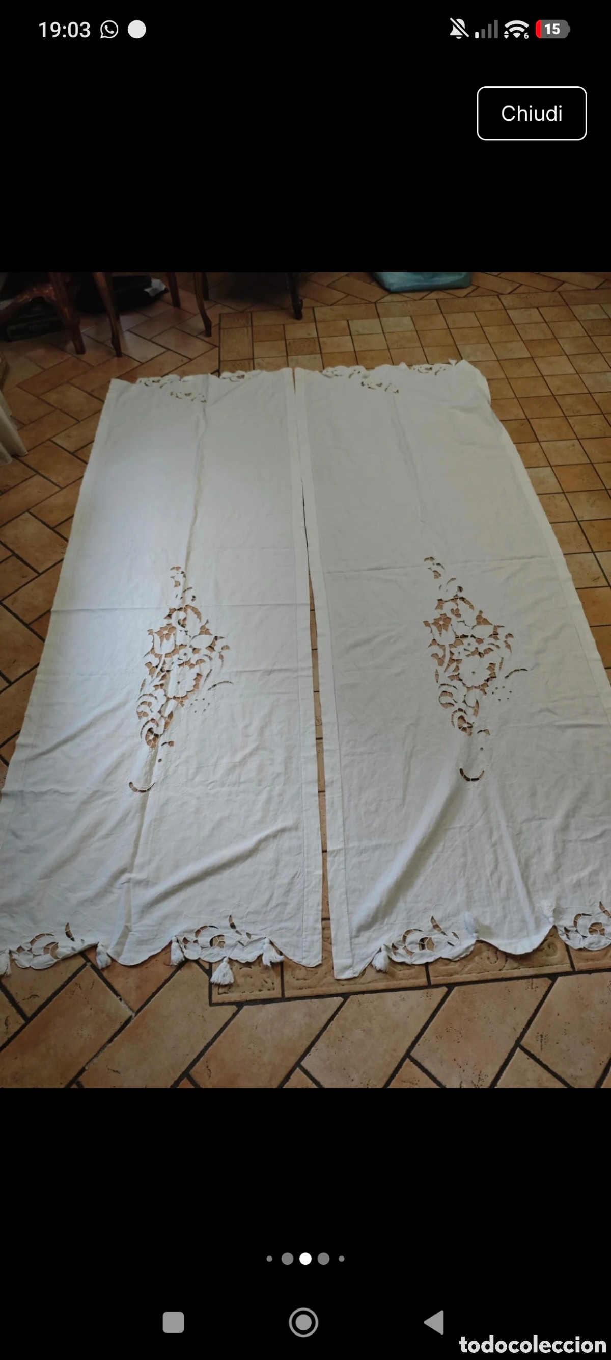 Antig&uuml;edades: Dos cortinas antiguas de lino con bordado a mano.