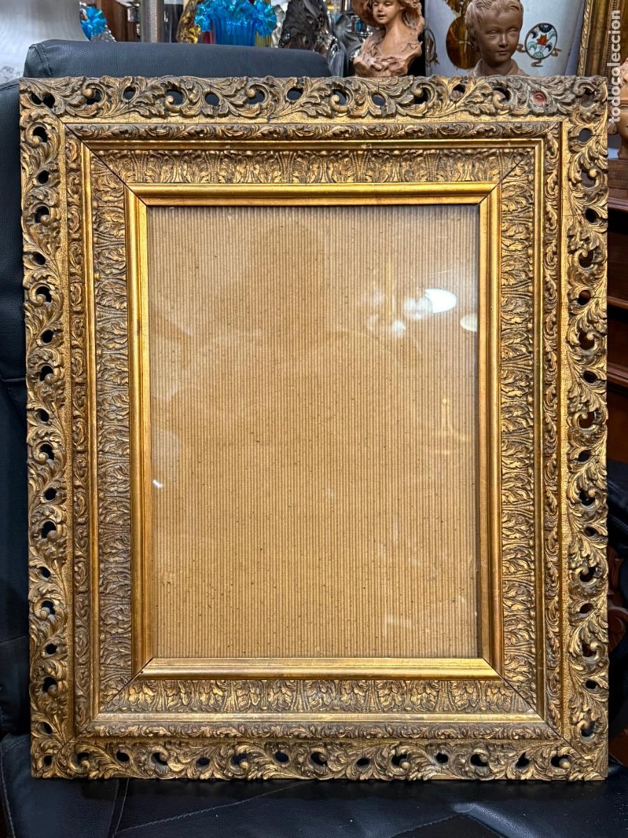 Antig&uuml;edades: ANTIGUO MARCO EN MADERA Y DORADO - MEDIDA TOTAL 63X52 CM E INTERIOR 40X30 CM